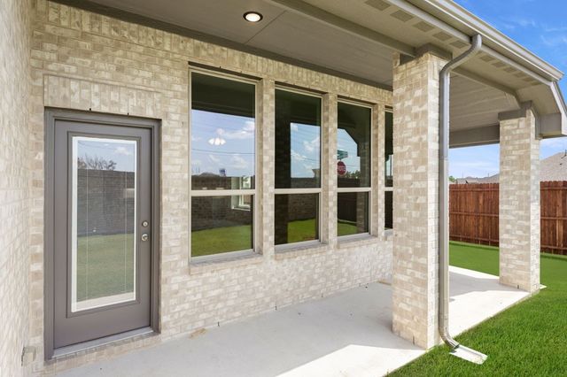 114 Emperor Oak Court, Balch Springs, TX 75181