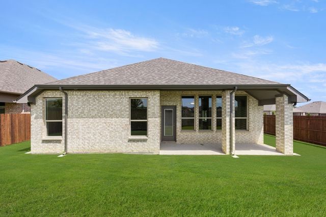 114 Emperor Oak Court, Balch Springs, TX 75181