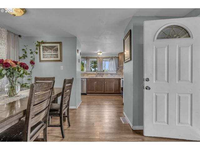 6900 Sw 195TH Ave 225, Beaverton, OR 97007