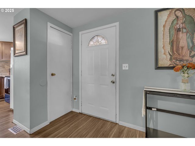 6900 Sw 195TH Ave 225, Beaverton, OR 97007