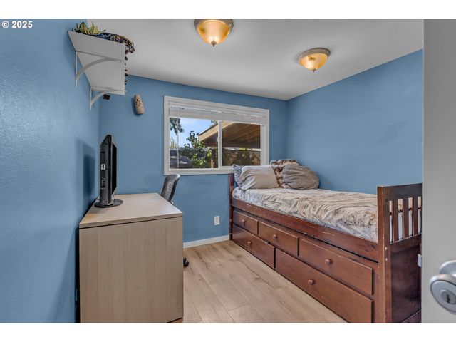 6900 Sw 195TH Ave 225, Beaverton, OR 97007