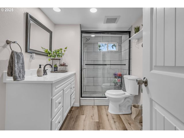 6900 Sw 195TH Ave 225, Beaverton, OR 97007