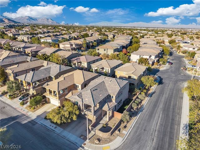 10460 HARVEST WIND Drive, Las Vegas, NV 89135