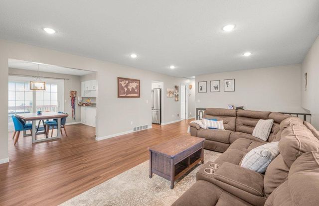 9351 Yucca Lane N, Maple Grove, MN 55369