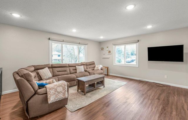 9351 Yucca Lane N, Maple Grove, MN 55369