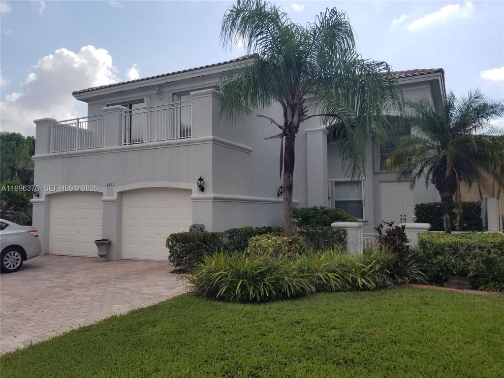 4719 NW 96th Place, Doral, FL 33178