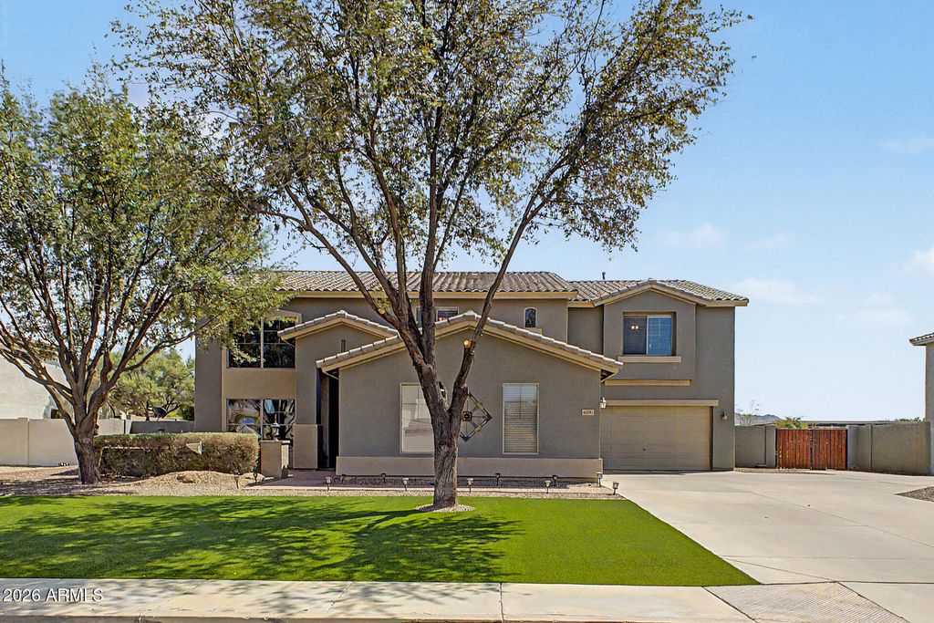 4091 E RAVENSWOOD Drive, Gilbert, AZ 85298 — photo 2