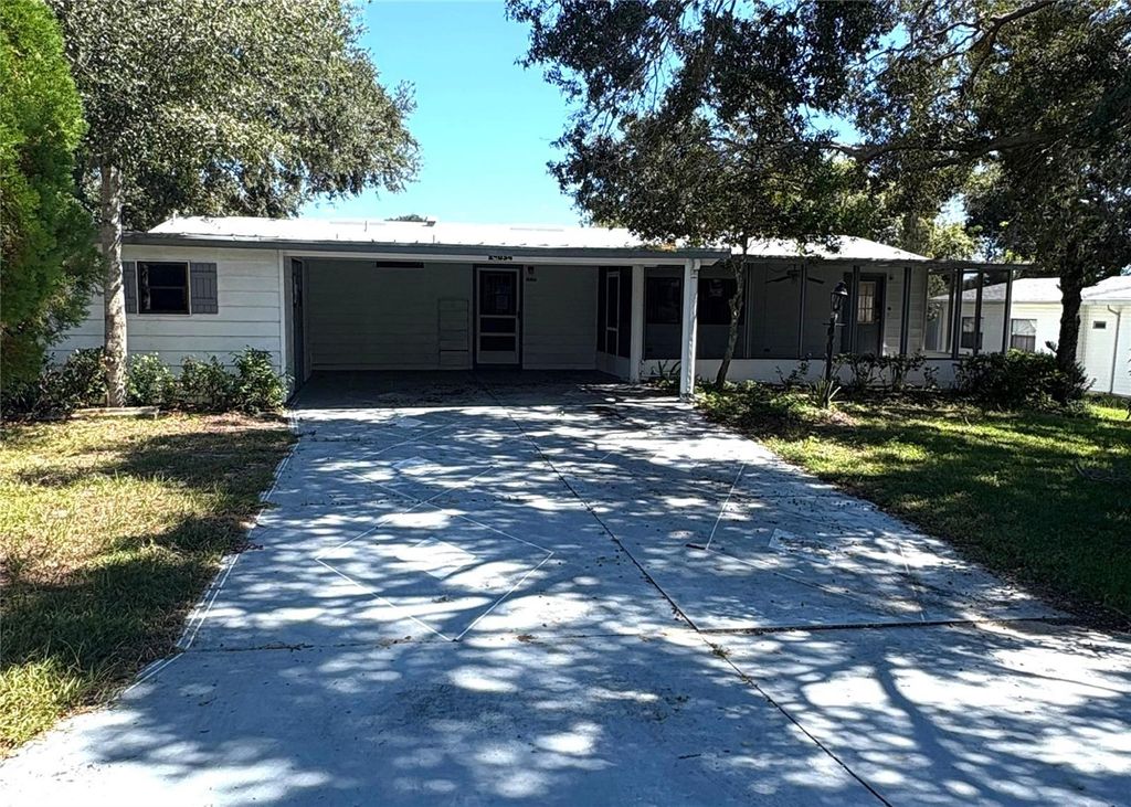 25034 BETTON HILL, Leesburg, FL 34748