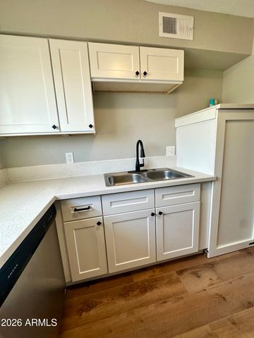 2015 E EUGIE Terrace, Phoenix, AZ 85022