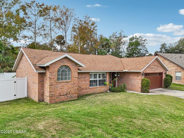 2 Queen Ann Court, Ormond Beach, FL 32174