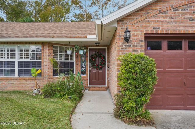 2 Queen Ann Court, Ormond Beach, FL 32174