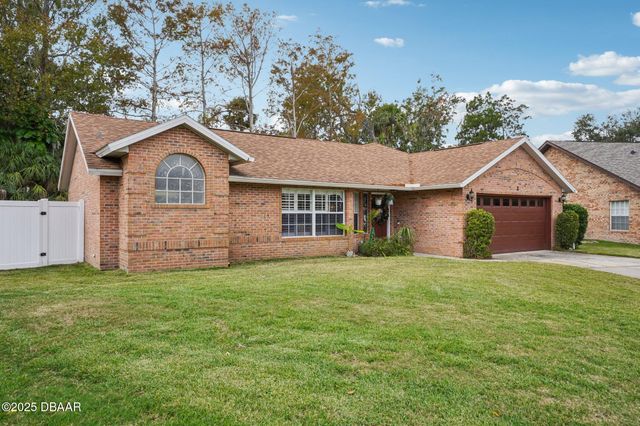 2 Queen Ann Court, Ormond Beach, FL 32174