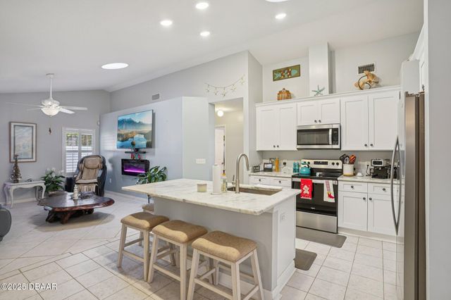 2 Queen Ann Court, Ormond Beach, FL 32174