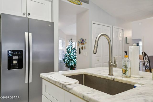 2 Queen Ann Court, Ormond Beach, FL 32174