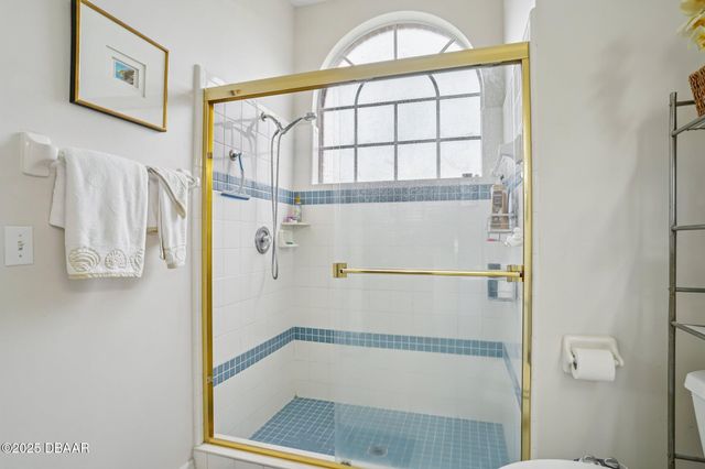 2 Queen Ann Court, Ormond Beach, FL 32174