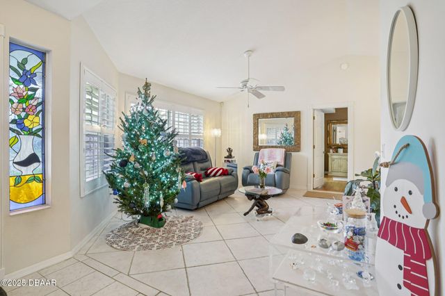 2 Queen Ann Court, Ormond Beach, FL 32174