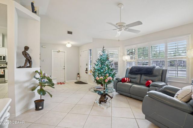 2 Queen Ann Court, Ormond Beach, FL 32174