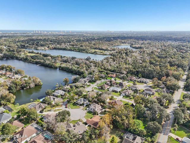 2 Queen Ann Court, Ormond Beach, FL 32174