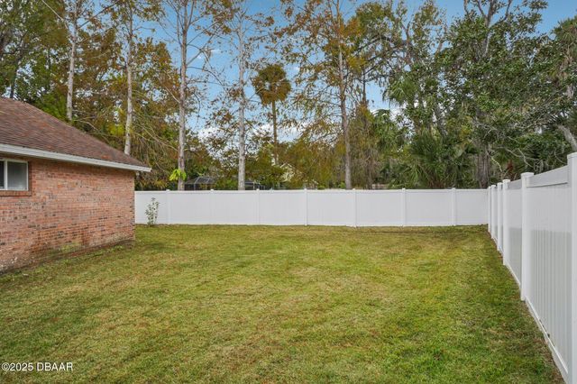 2 Queen Ann Court, Ormond Beach, FL 32174