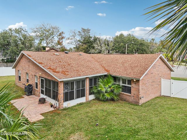 2 Queen Ann Court, Ormond Beach, FL 32174