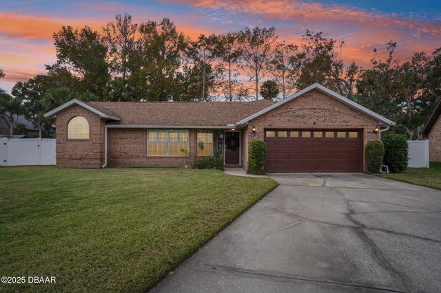 2 Queen Ann Court, Ormond Beach, FL 32174