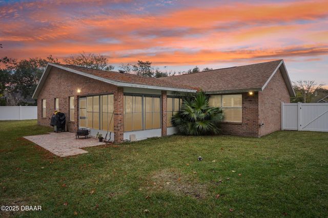 2 Queen Ann Court, Ormond Beach, FL 32174