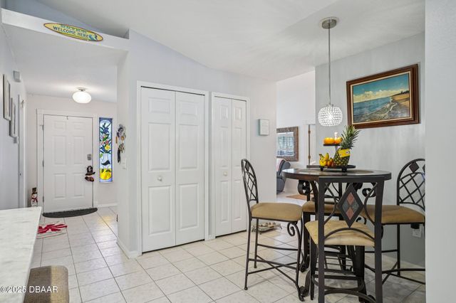 2 Queen Ann Court, Ormond Beach, FL 32174