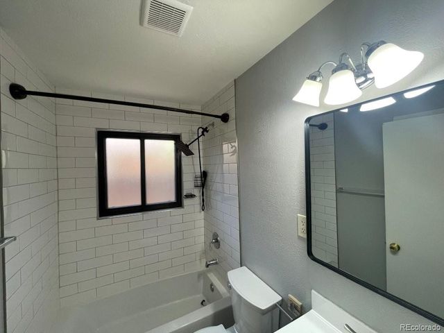 2220 Ironton Street, Aurora, CO 80014