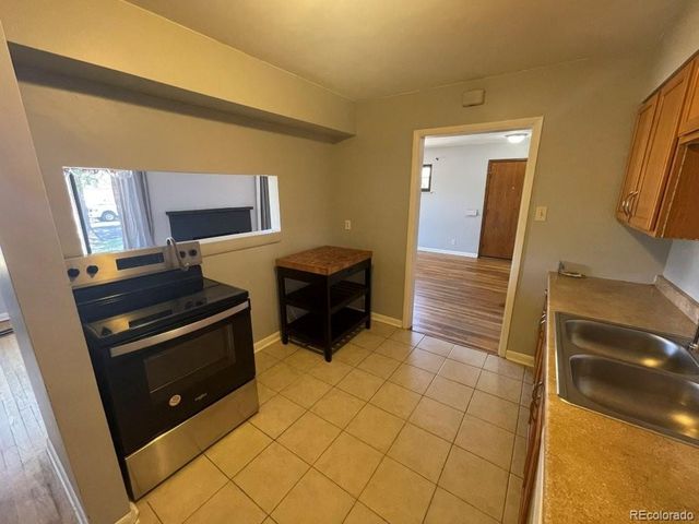 2220 Ironton Street, Aurora, CO 80014