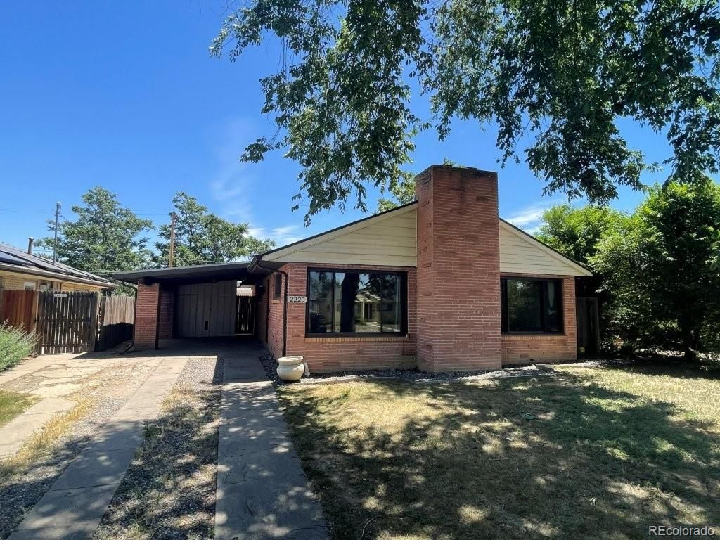 2220 Ironton Street, Aurora, CO 80014