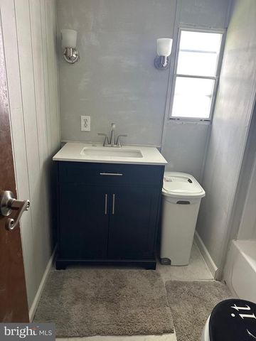 18 PARK AVE, Middletown, PA 17057