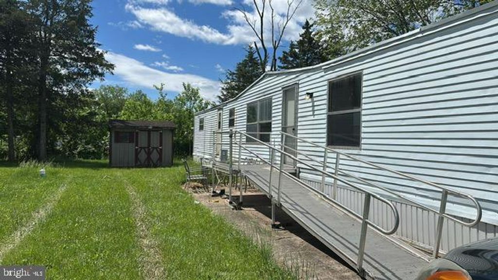 18 PARK AVE, Middletown, PA 17057