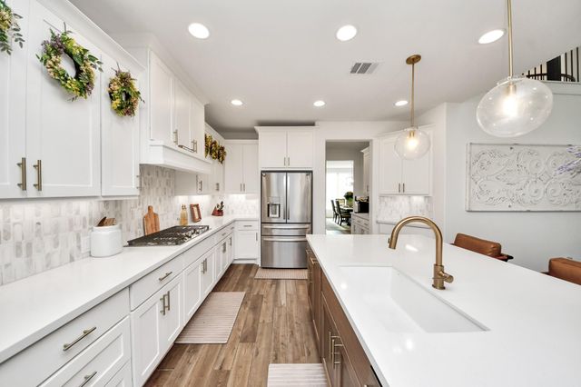 3527 Highcliffe Drive, Katy, TX 77493