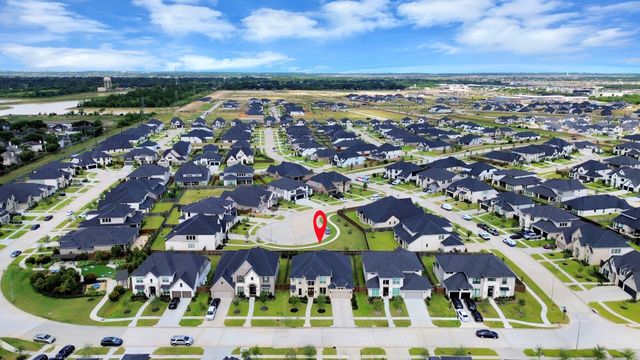 3527 Highcliffe Drive, Katy, TX 77493