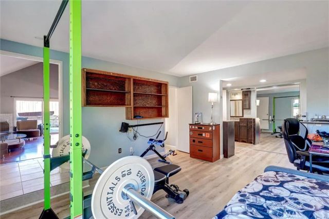 22813 Rio Clara, Valencia, CA 91354