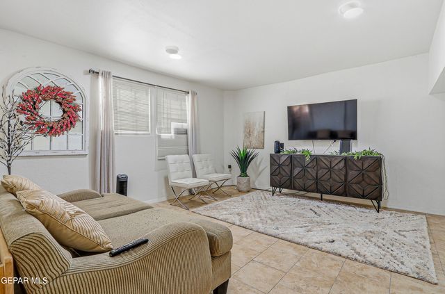 11548 JENNY Road, Socorro, TX 79927