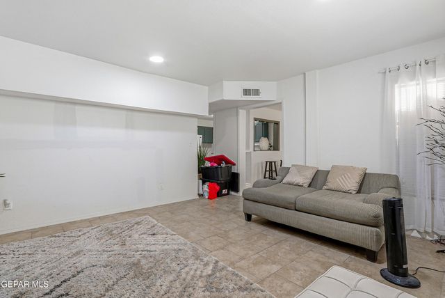11548 JENNY Road, Socorro, TX 79927