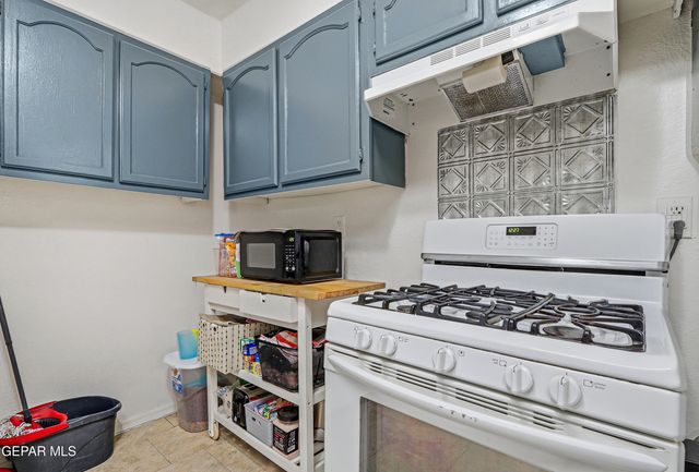 11548 JENNY Road, Socorro, TX 79927