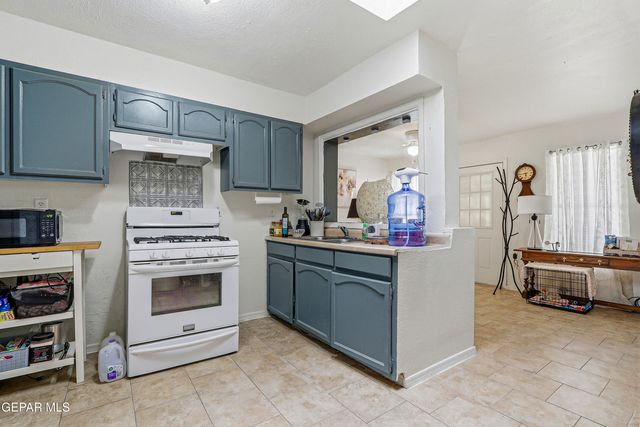 11548 JENNY Road, Socorro, TX 79927