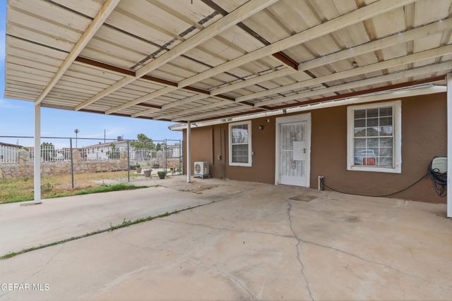 11548 JENNY Road, Socorro, TX 79927