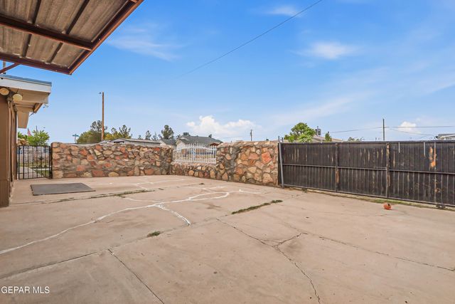 11548 JENNY Road, Socorro, TX 79927