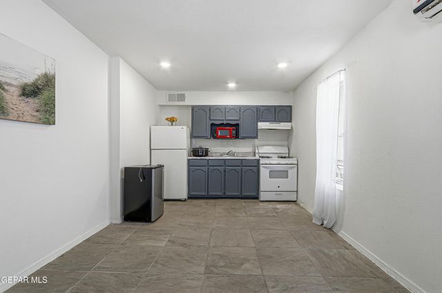 11548 JENNY Road, Socorro, TX 79927
