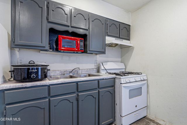 11548 JENNY Road, Socorro, TX 79927