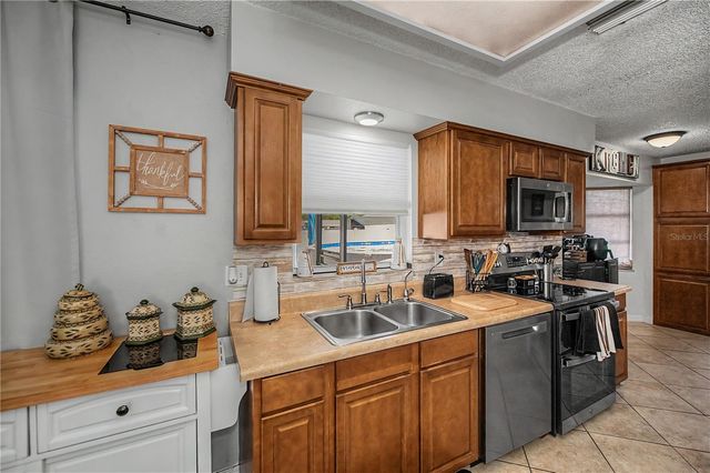 1510 NANTUCKET ROAD, Venice, FL 34293