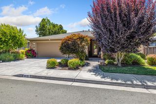 6335 Pine Valley Dr, Santa Rosa, CA 95409