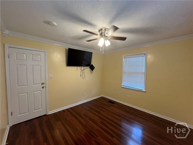 1320 E 35th Street, Savannah, GA 31404