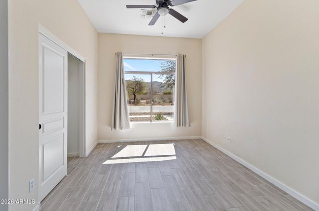 2224 E FAWN Drive, Phoenix, AZ 85042