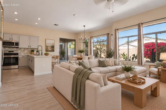 2224 E FAWN Drive, Phoenix, AZ 85042