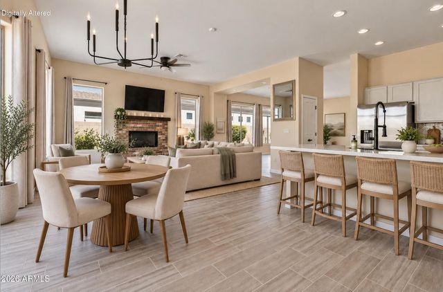 2224 E FAWN Drive, Phoenix, AZ 85042