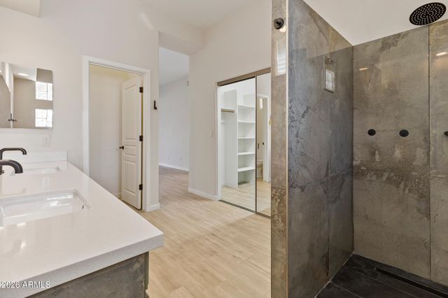 2224 E FAWN Drive, Phoenix, AZ 85042